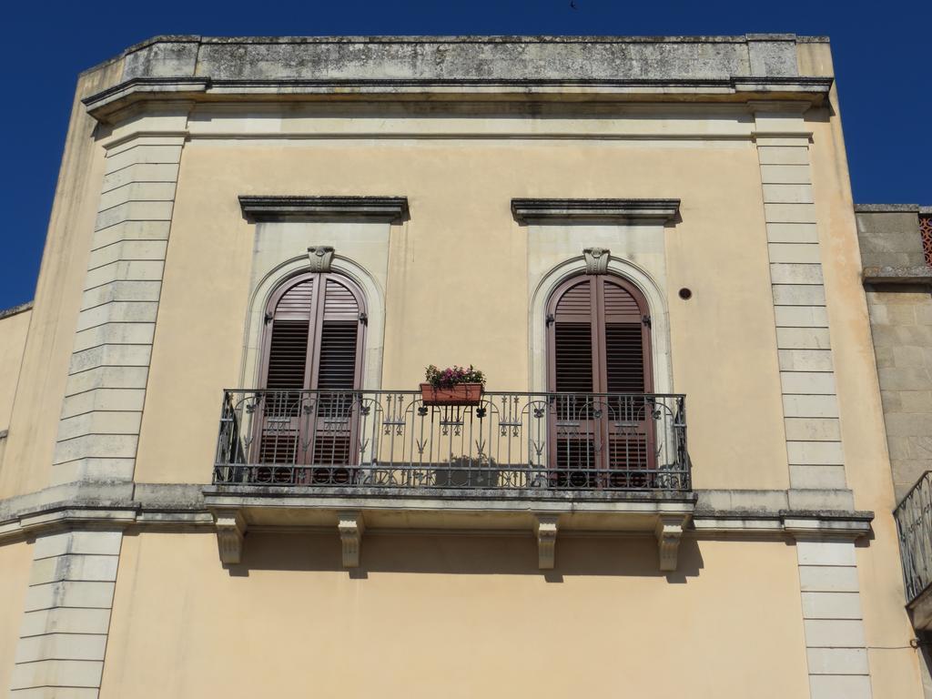 La Stella Di Keplero Hotel Cannole Exterior foto